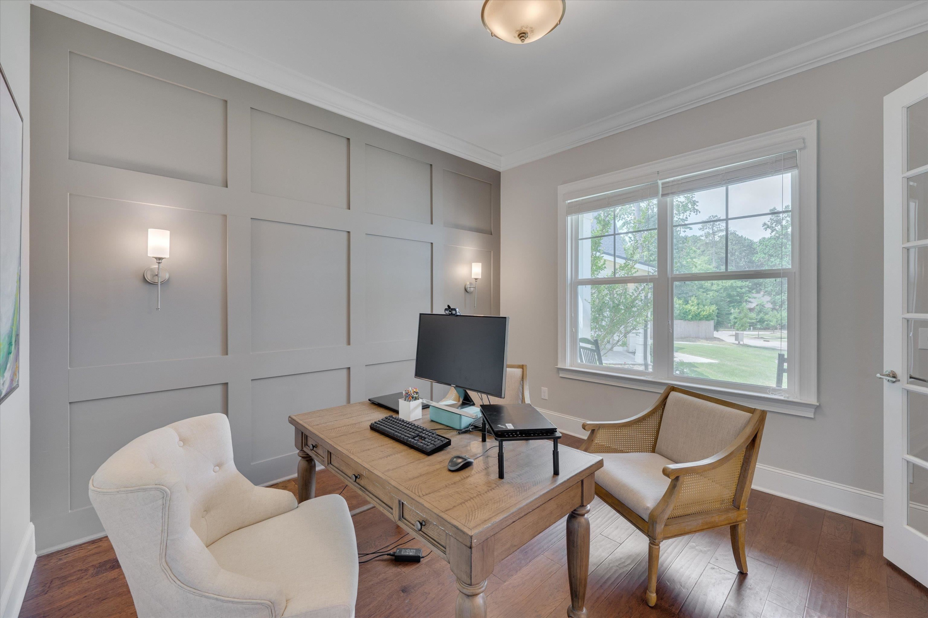 8012 Shree Court