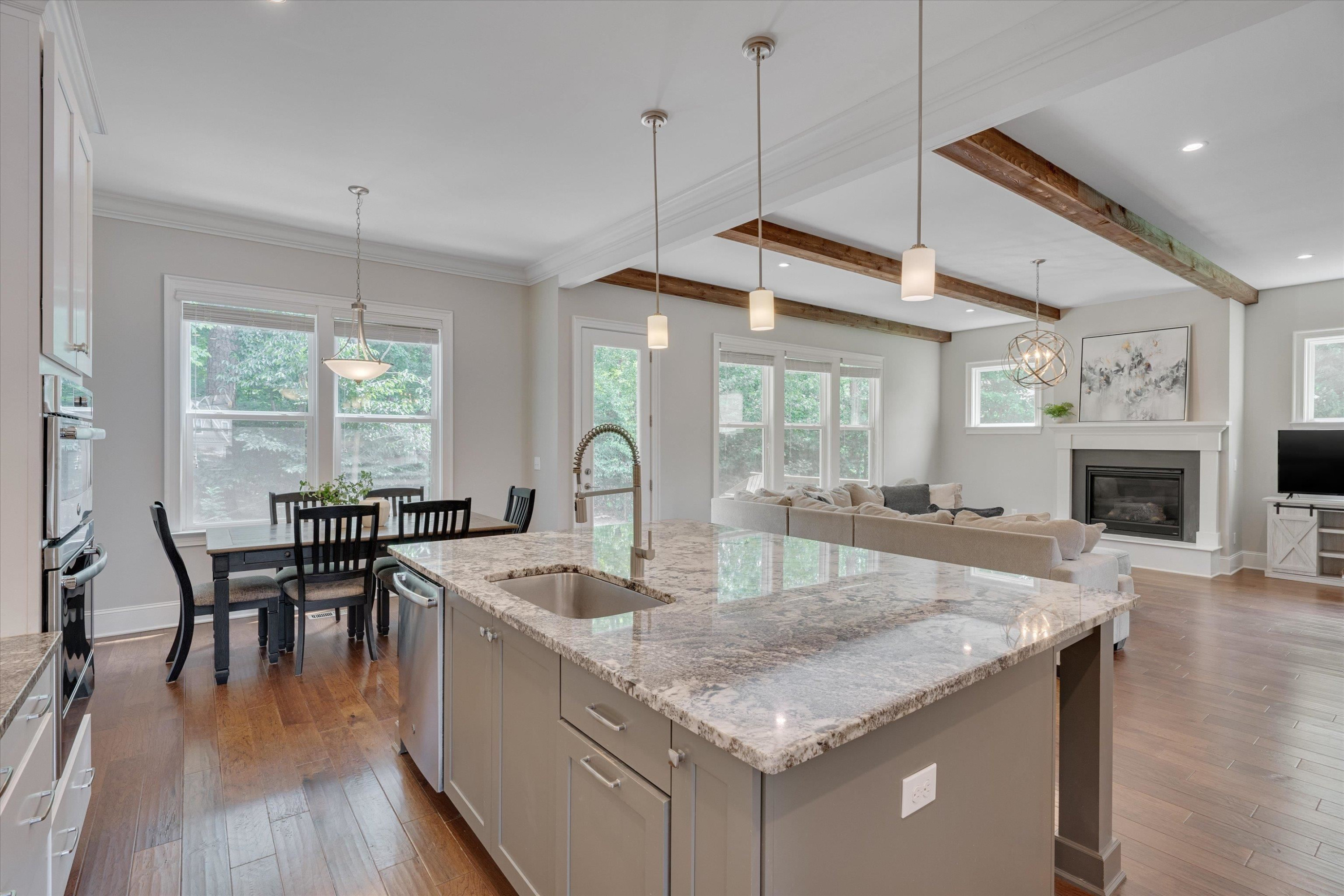 8012 Shree Court