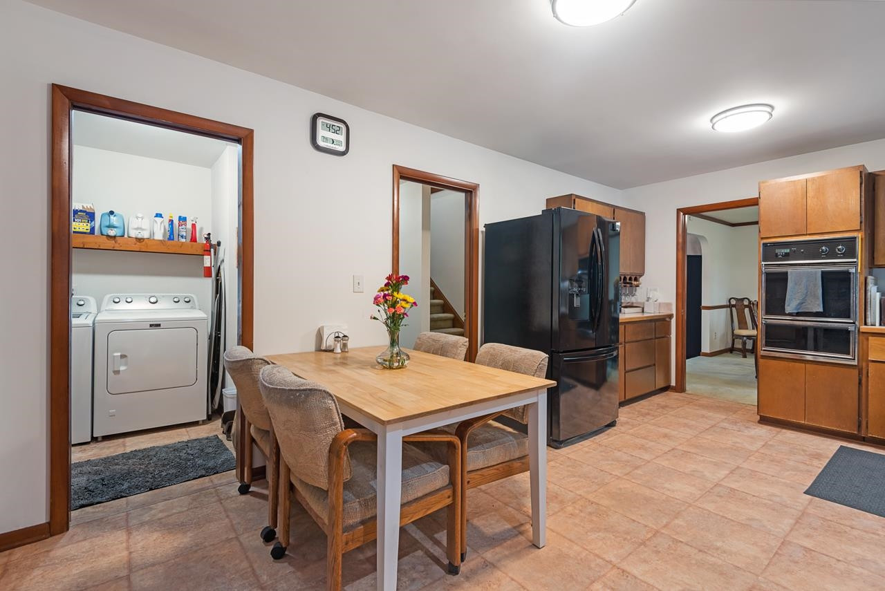 7104 Valley Lake Drive