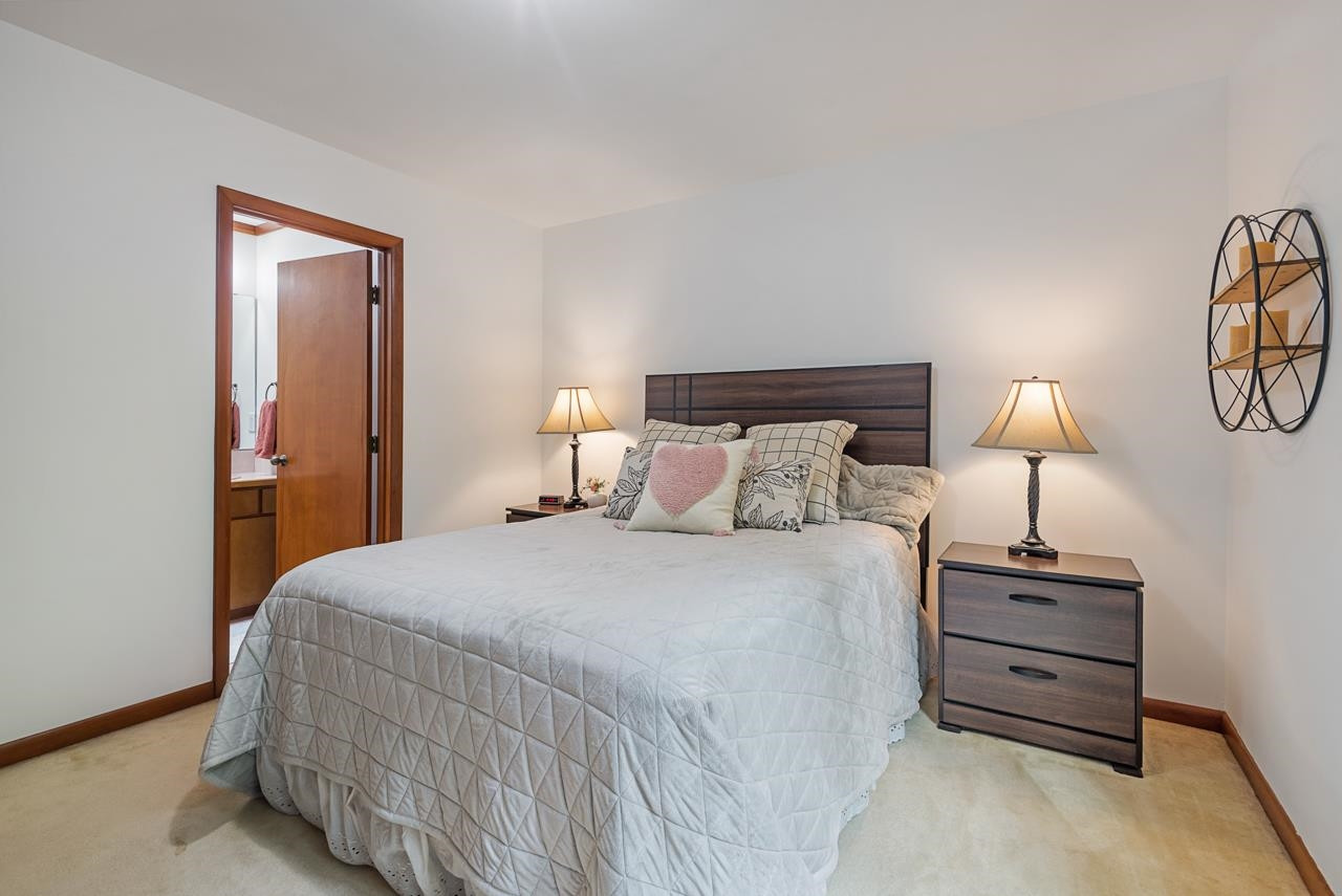 7104 Valley Lake Drive