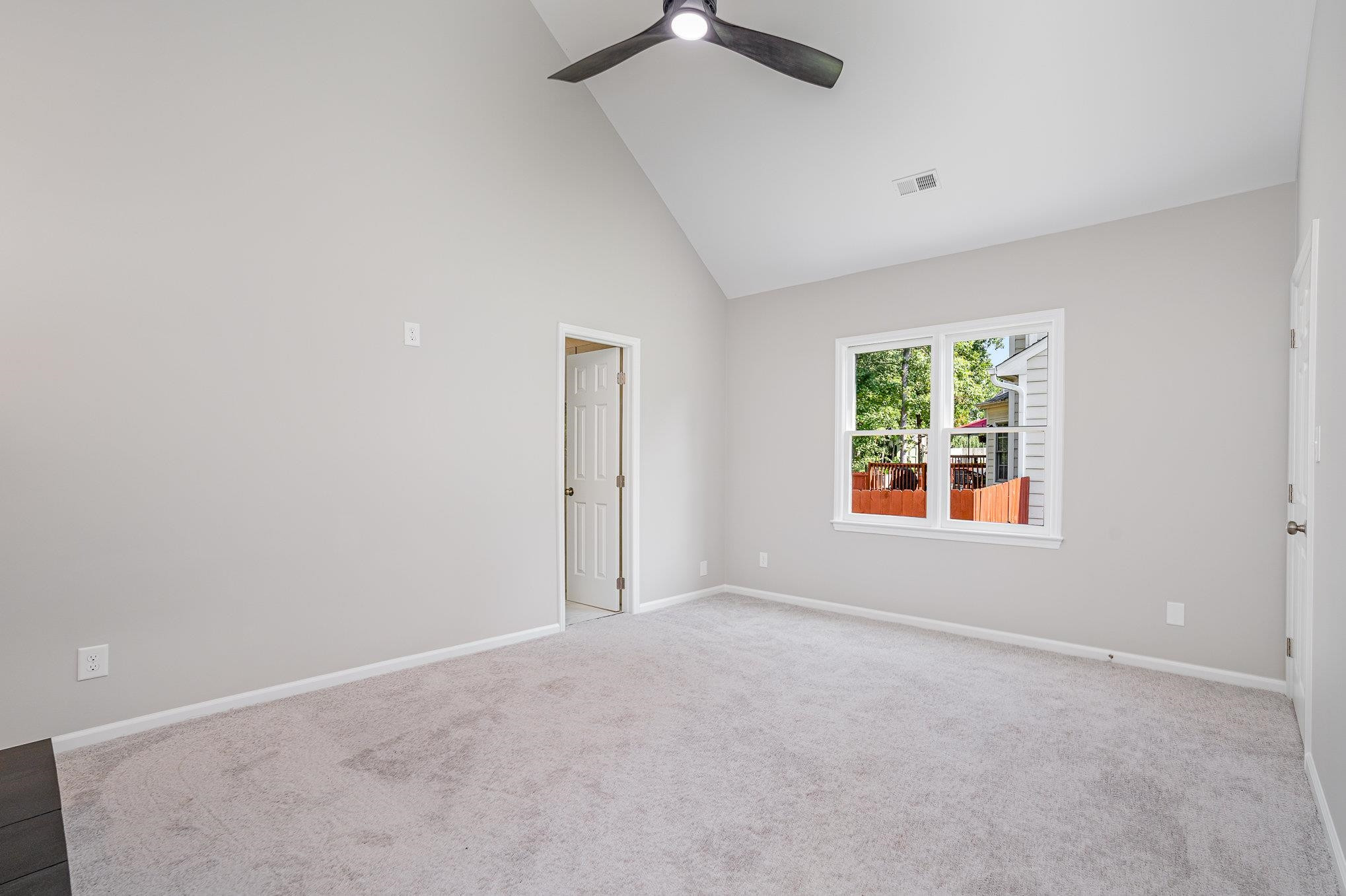 4924 Knightsbridge Way