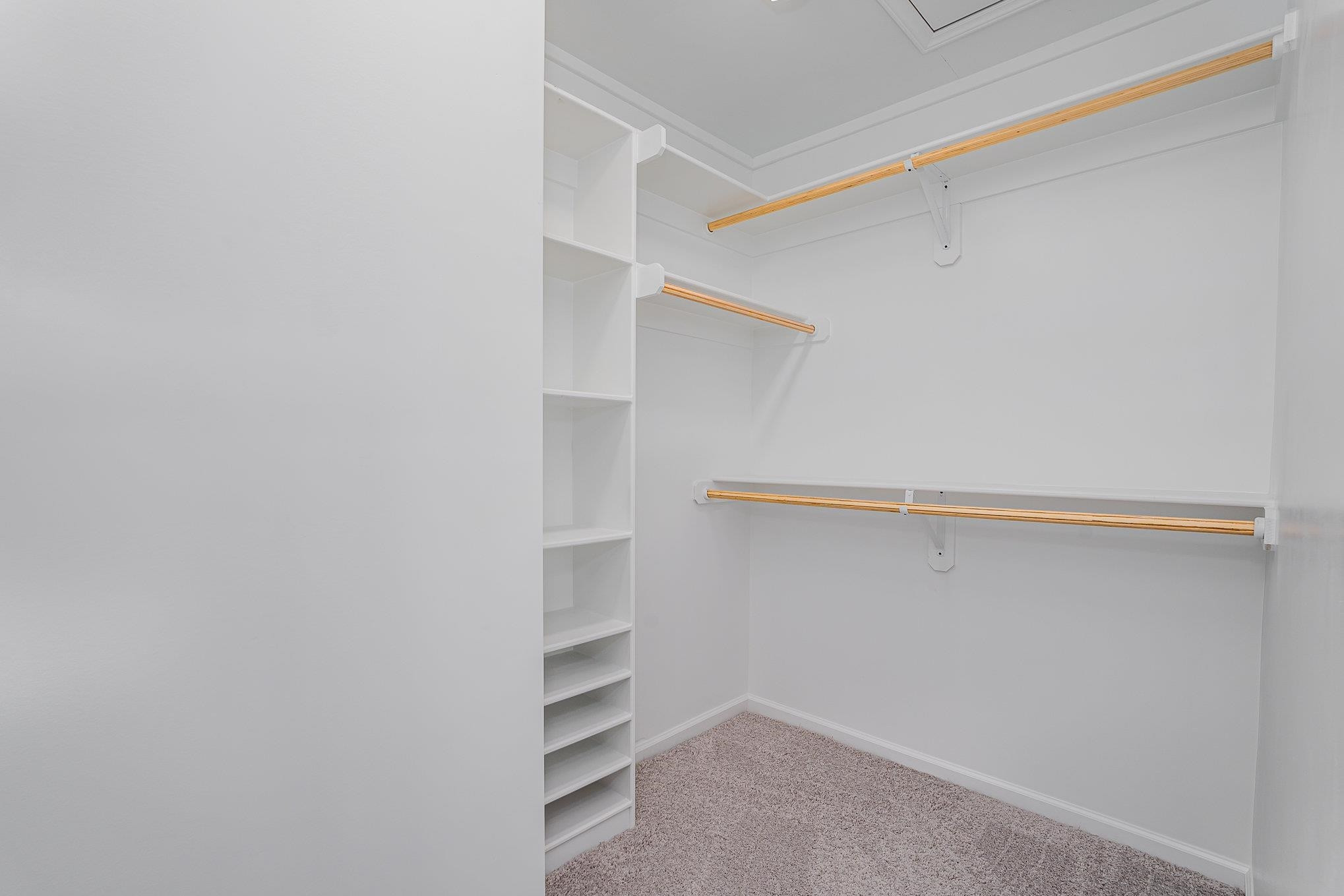 4924 Knightsbridge Way