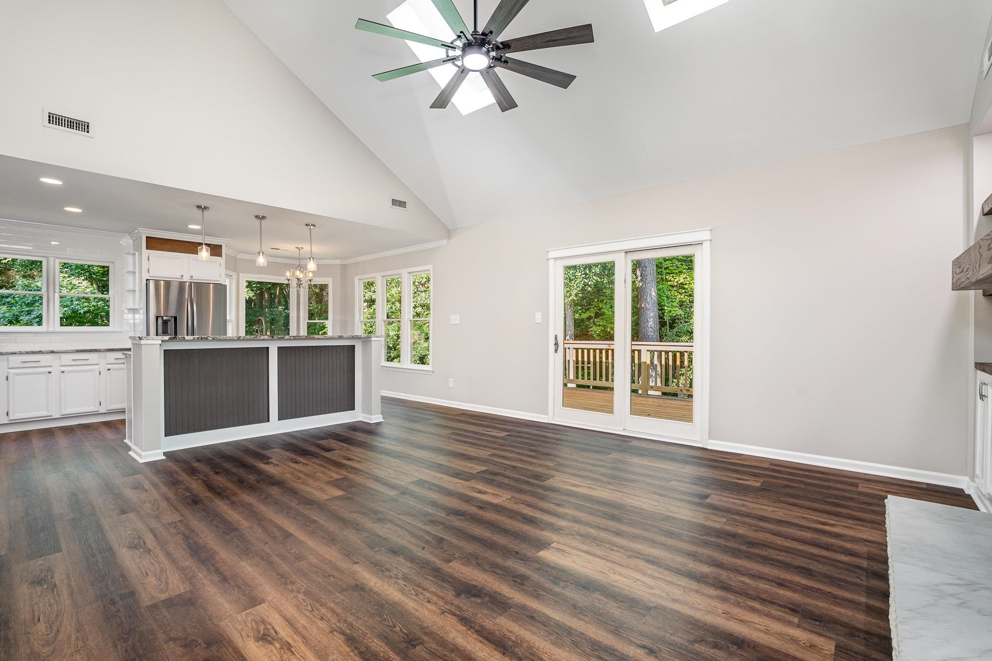 4924 Knightsbridge Way