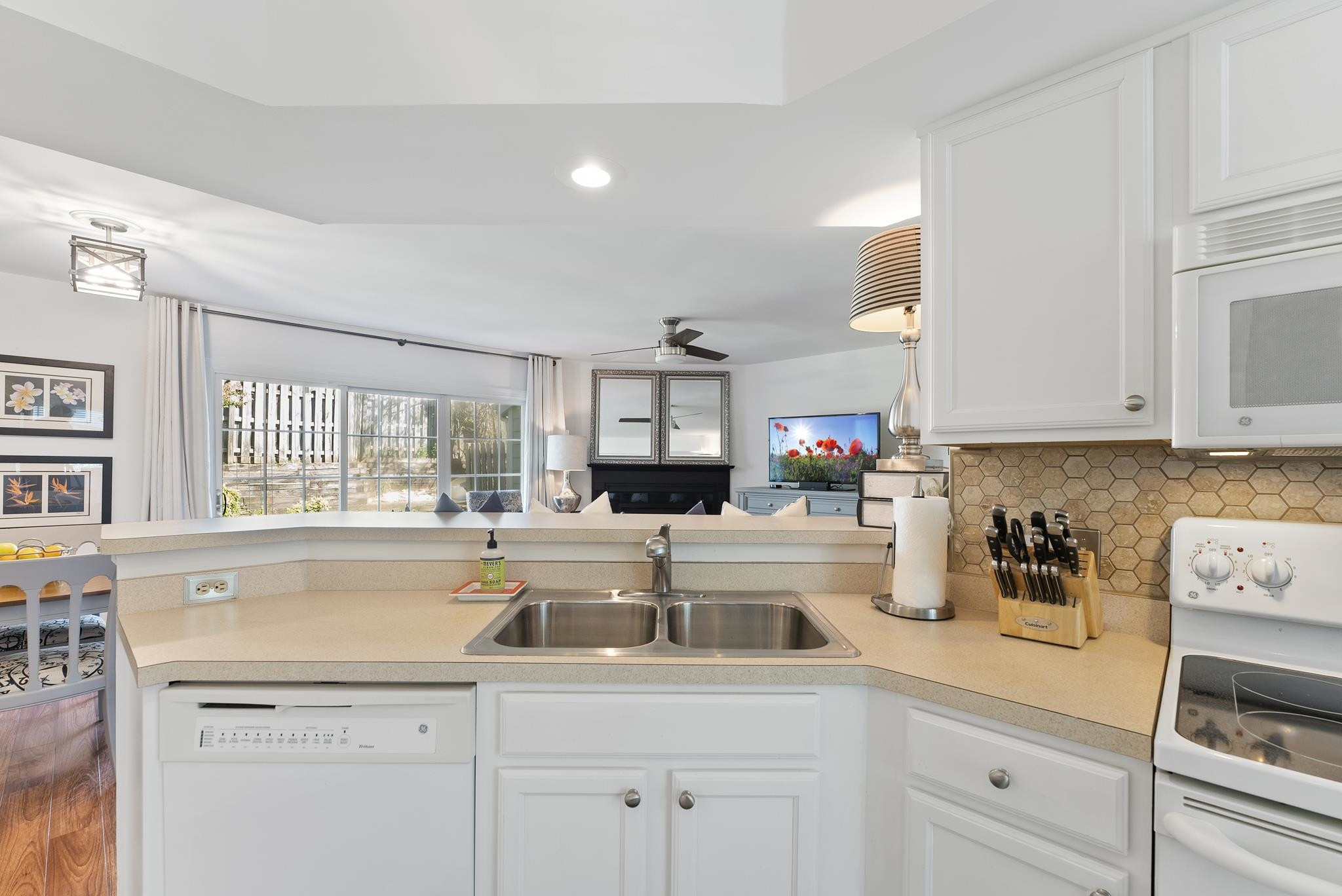 2408 Condor Court Unit: UN2408