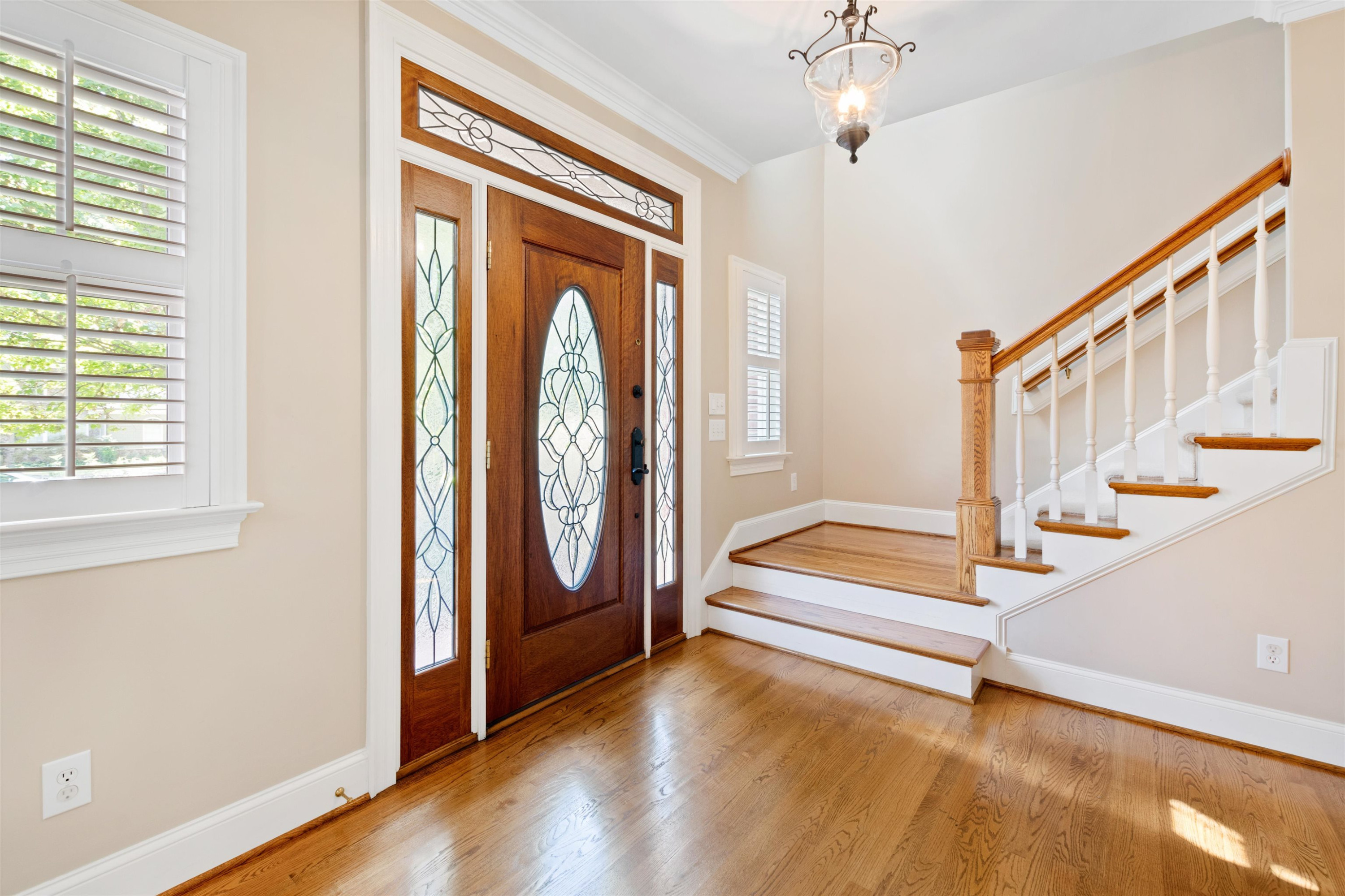 4013 English Laurel Lane