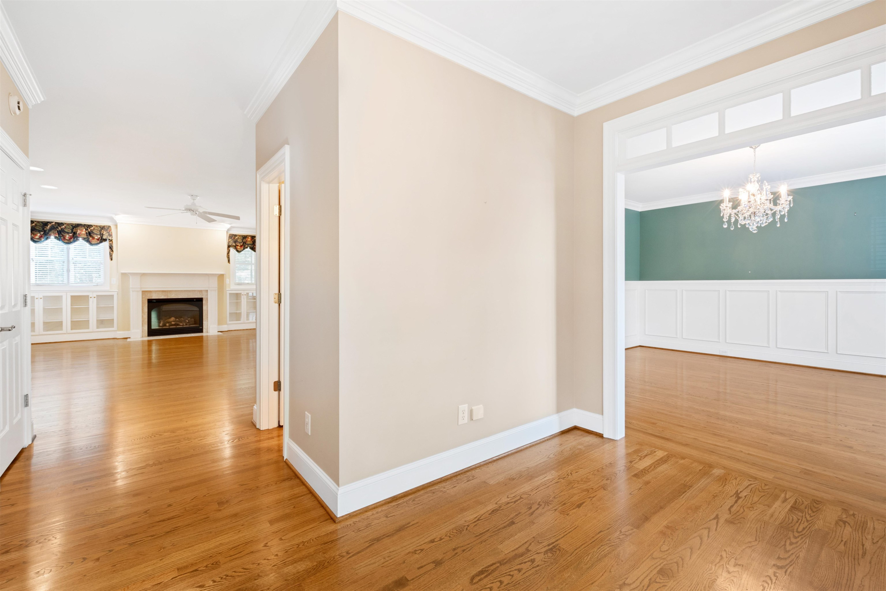 4013 English Laurel Lane