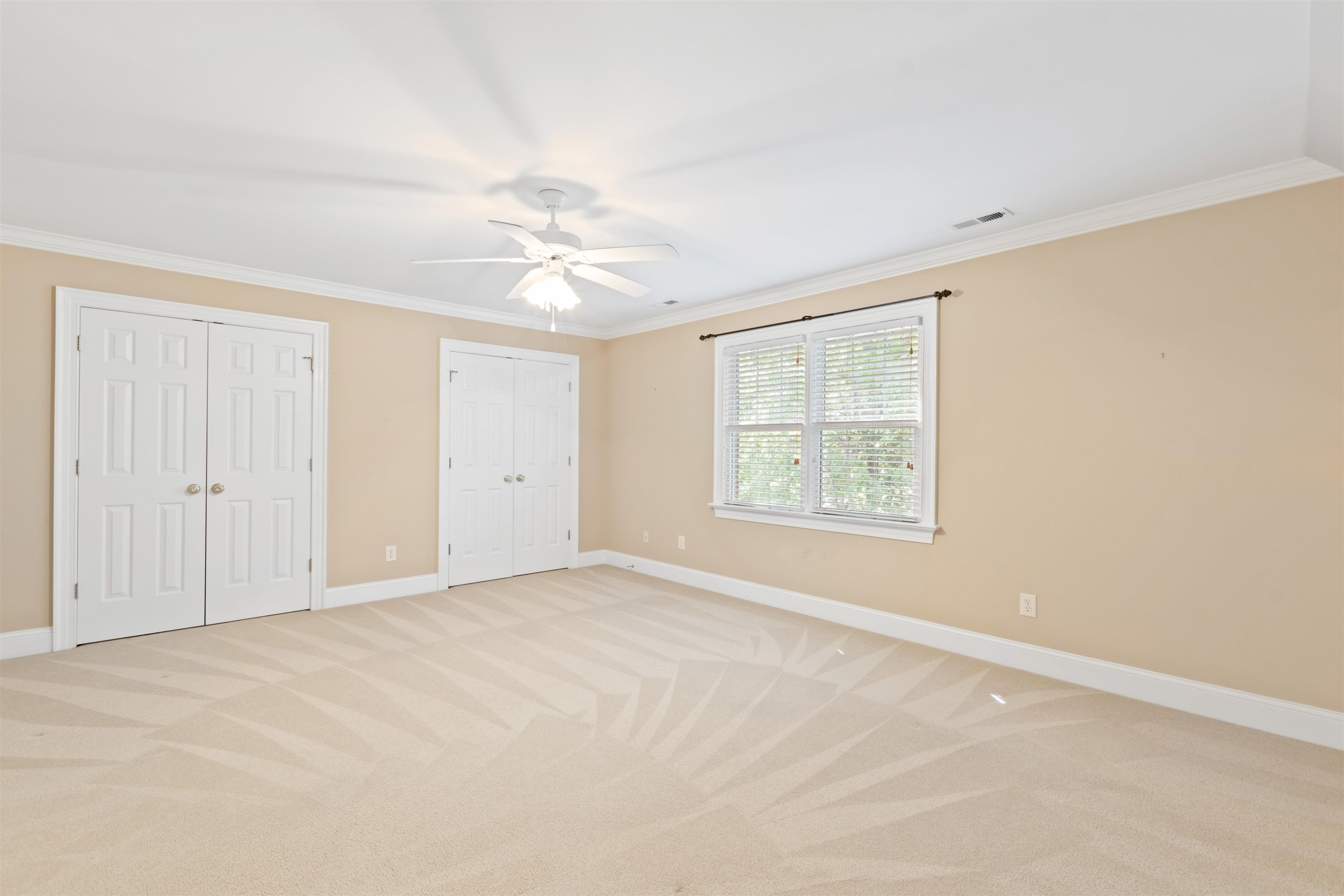 4013 English Laurel Lane