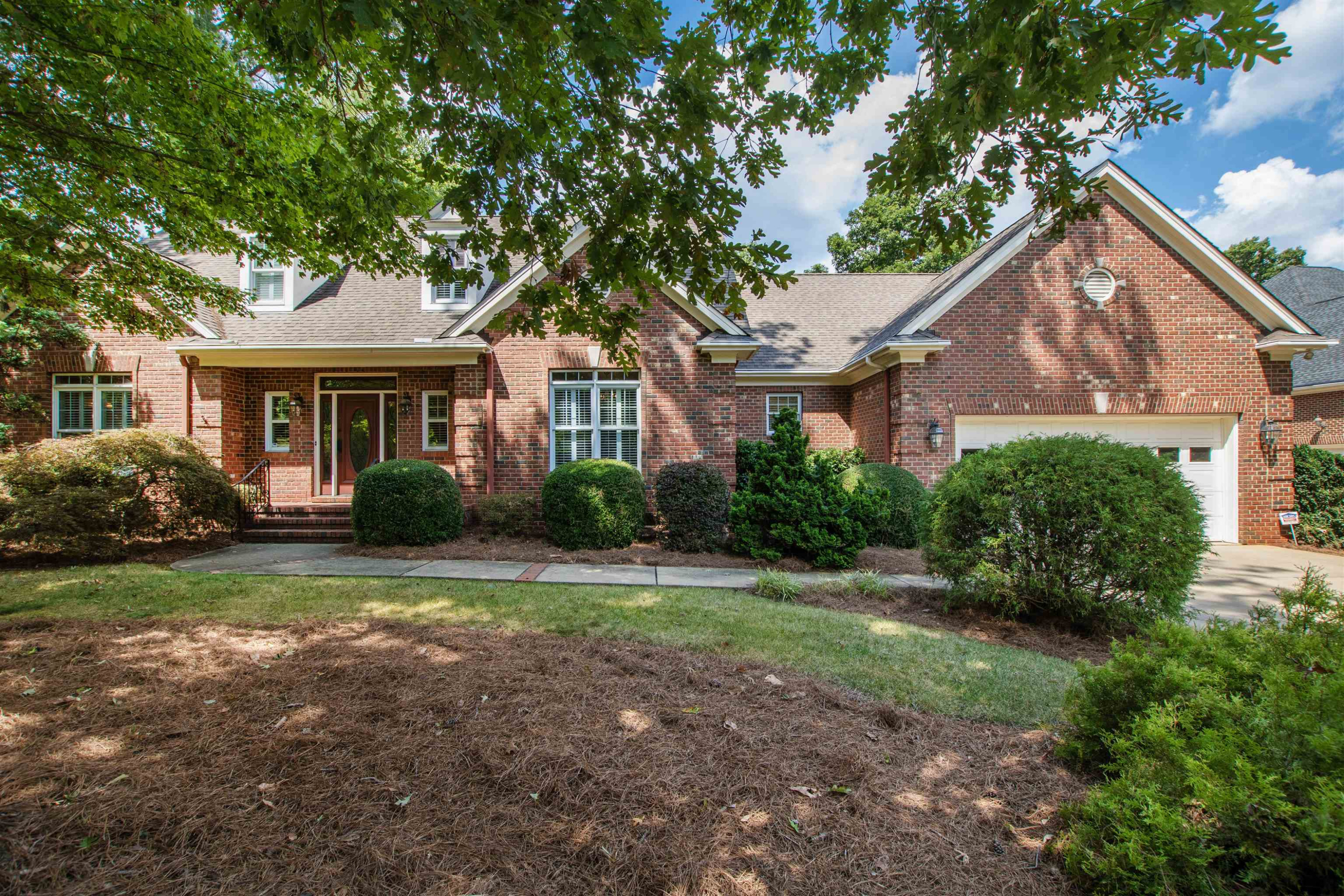 4013 English Laurel Lane