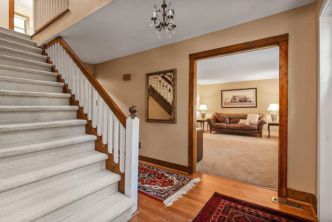 3109 Barnsley Lane