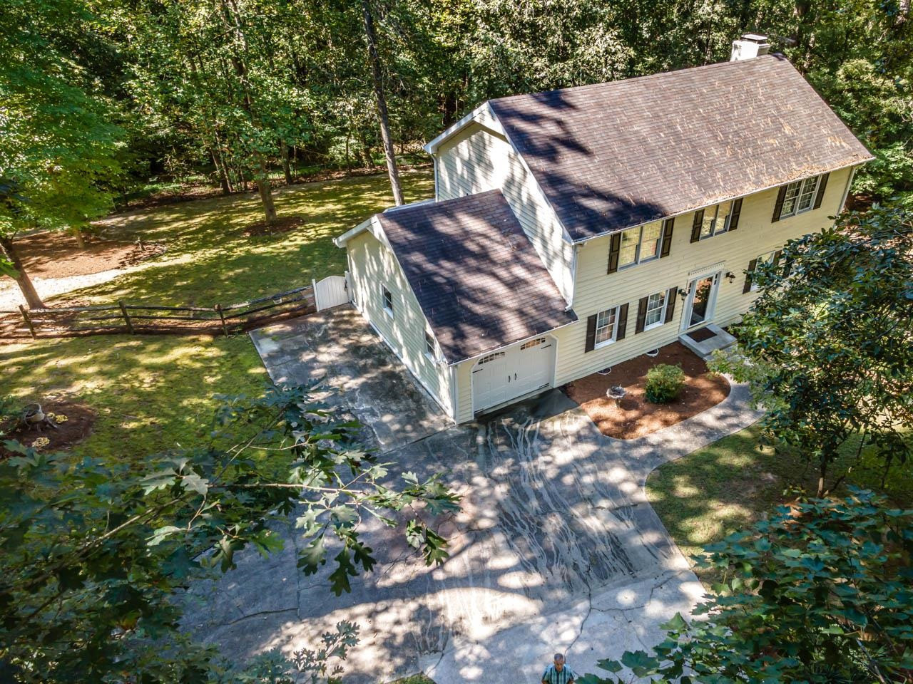 3109 Barnsley Lane