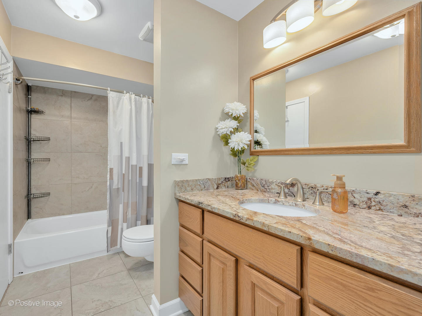 497 Washington Square Unit: 497