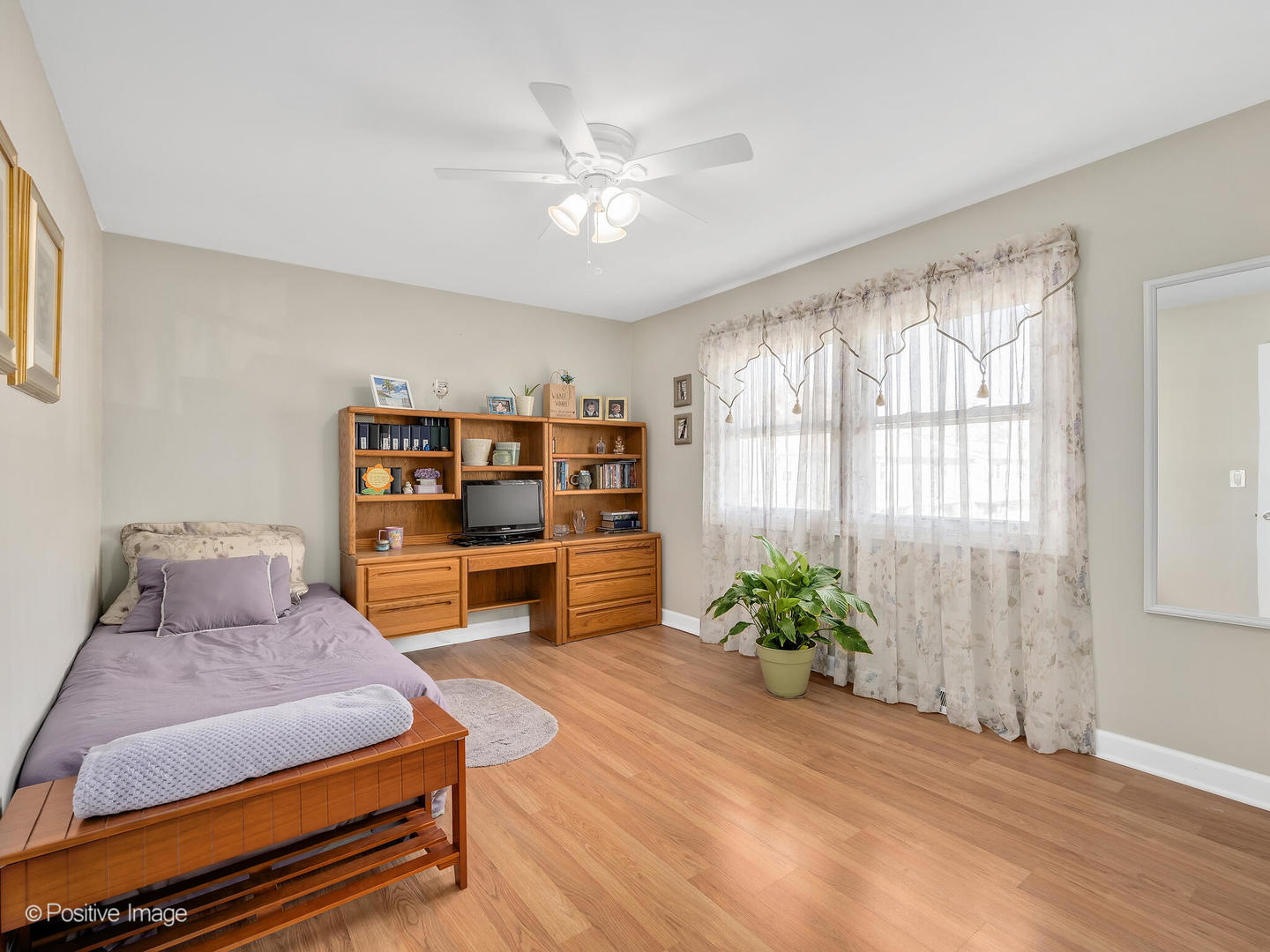 497 Washington Square Unit: 497