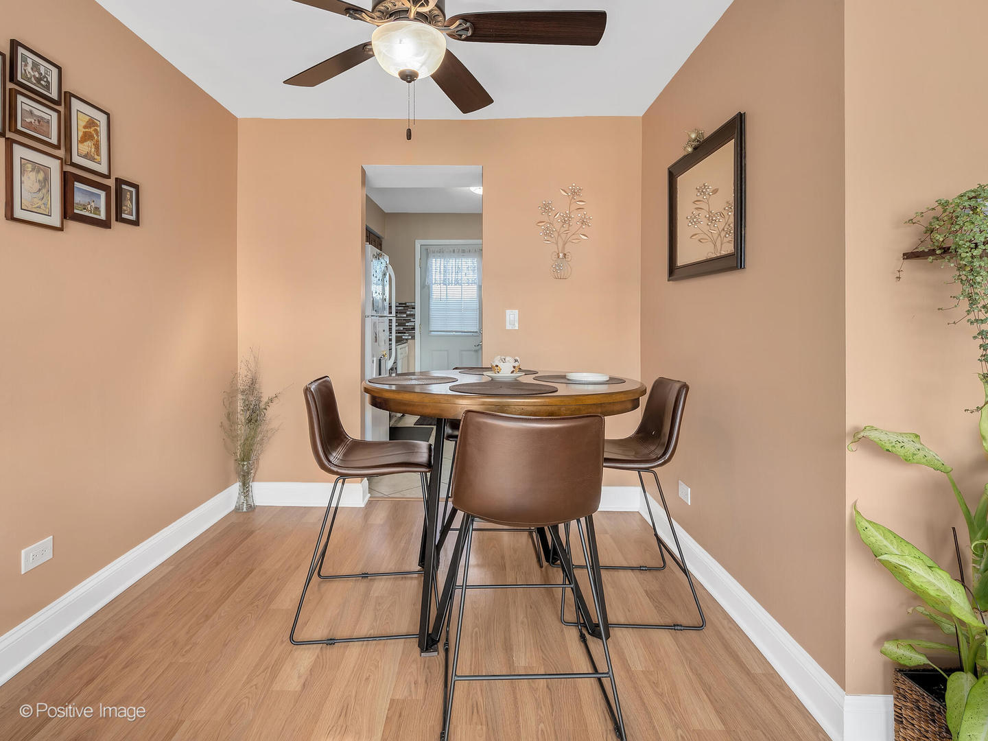 497 Washington Square Unit: 497