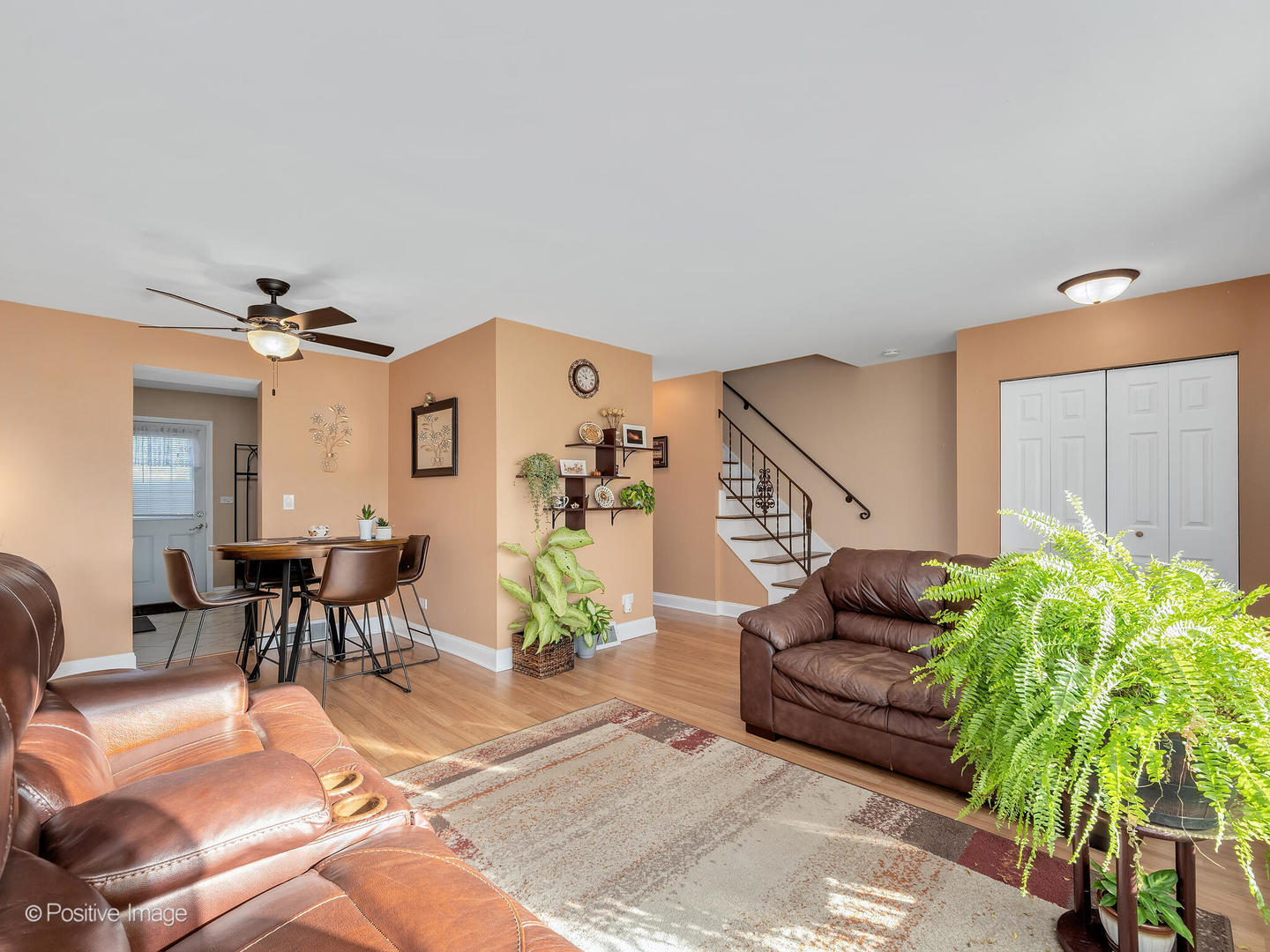 497 Washington Square Unit: 497