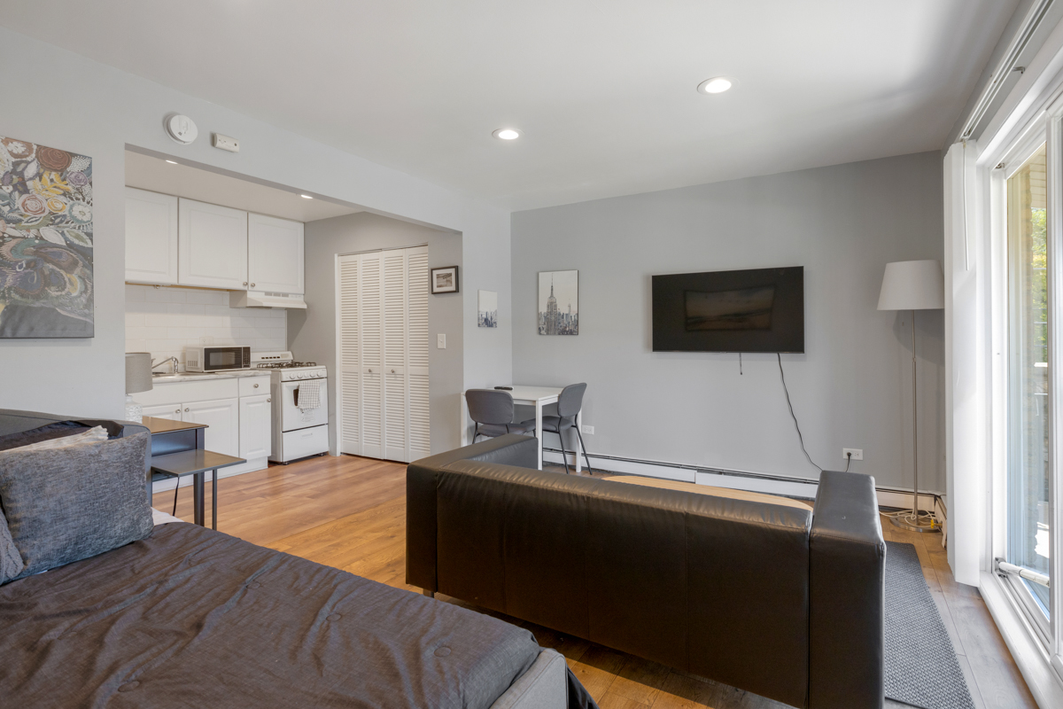 3721 Ruby Street Unit: 206S