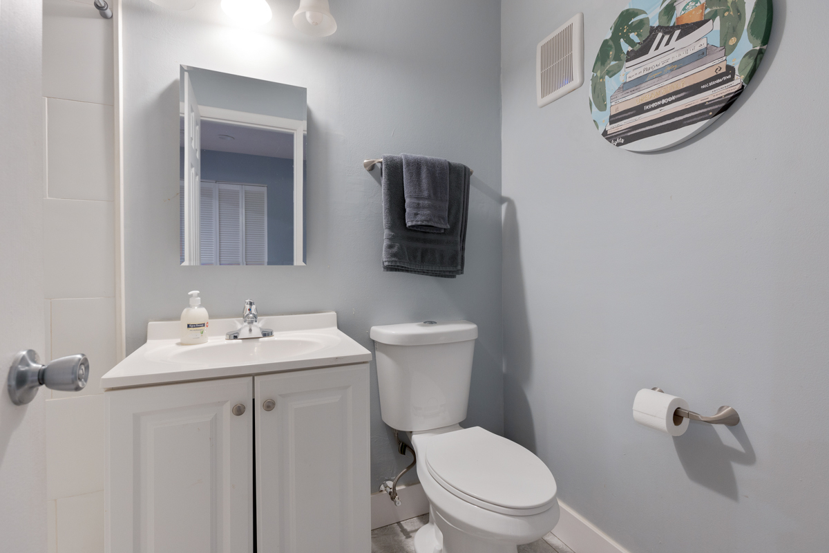 3721 Ruby Street Unit: 206S