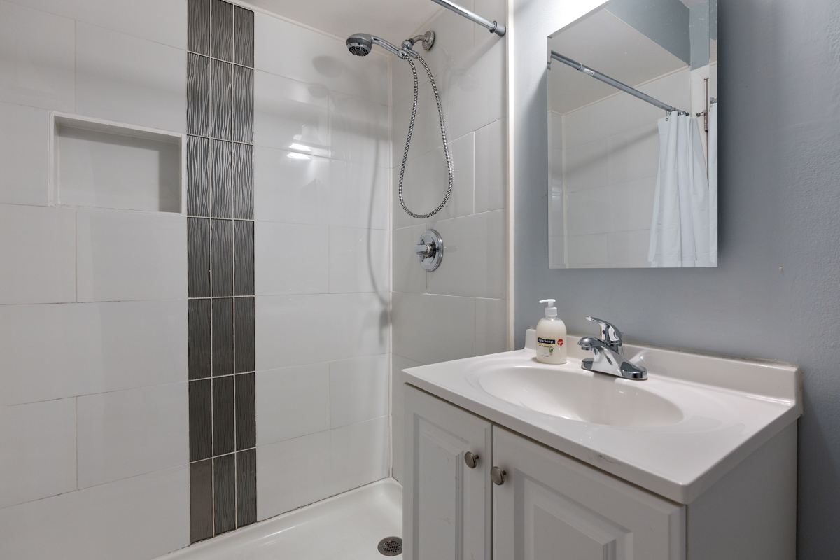 3721 Ruby Street Unit: 206S