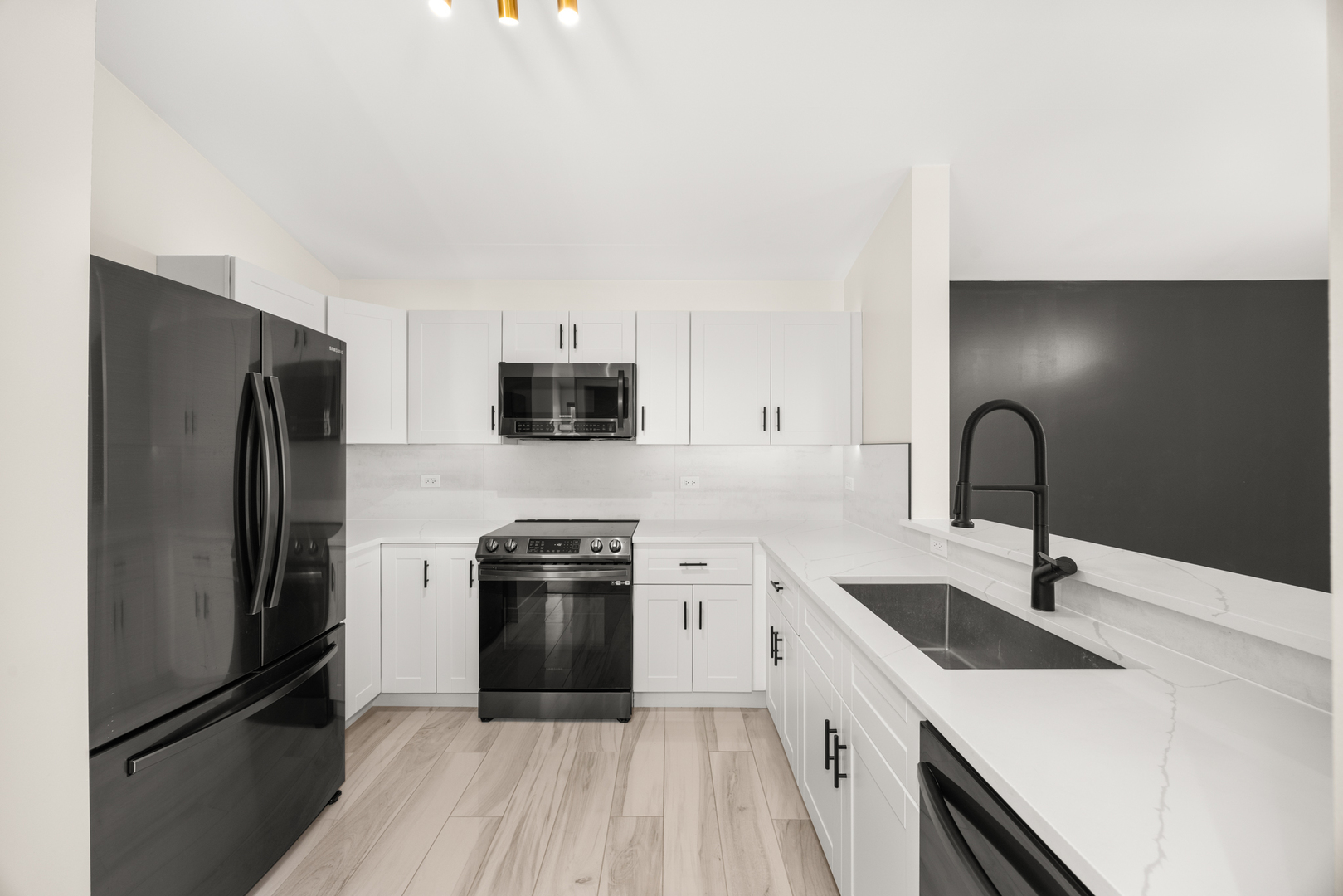 1027 Silverstone Drive Unit: 1027