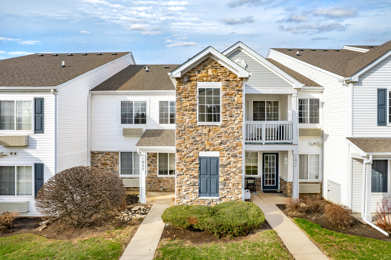 1027 Silverstone Drive Unit: 1027