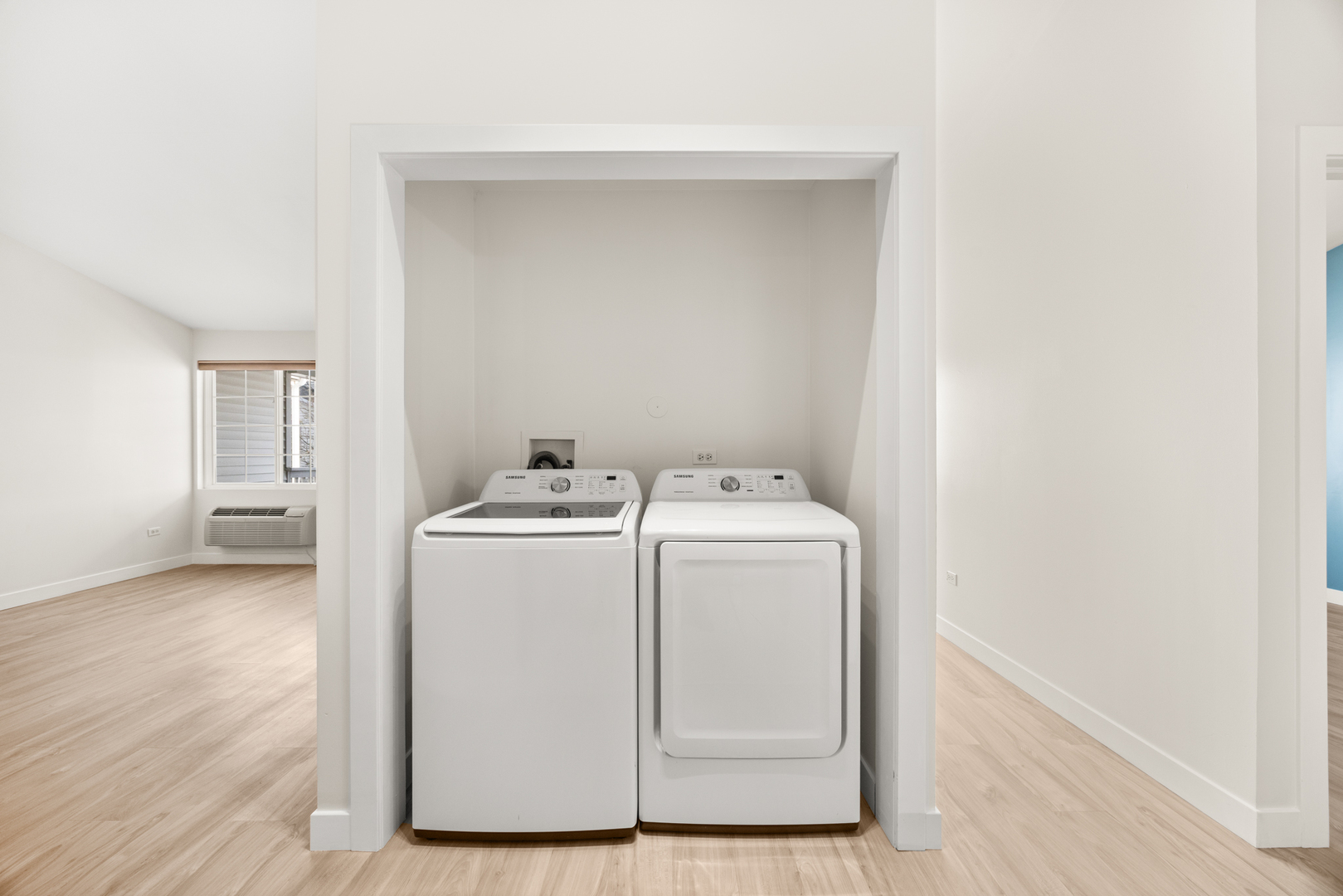 1027 Silverstone Drive Unit: 1027