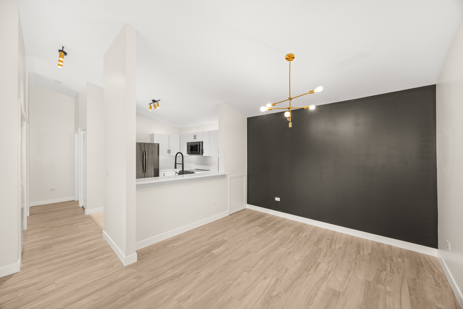 1027 Silverstone Drive Unit: 1027