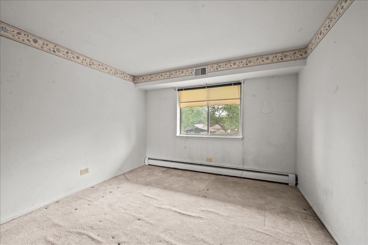 1206 E Fairview Street Unit: 305