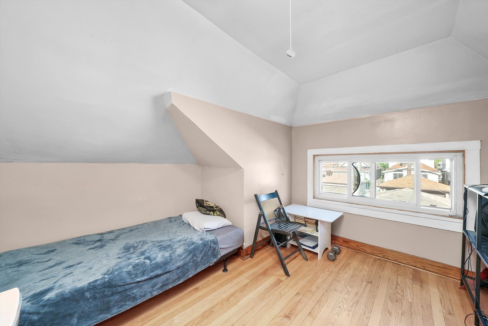 3133 N 77th Court