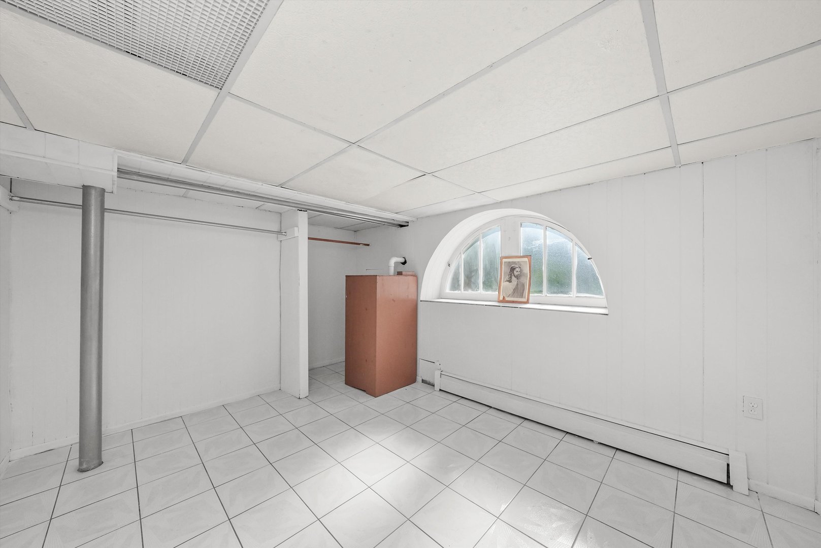 3133 N 77th Court