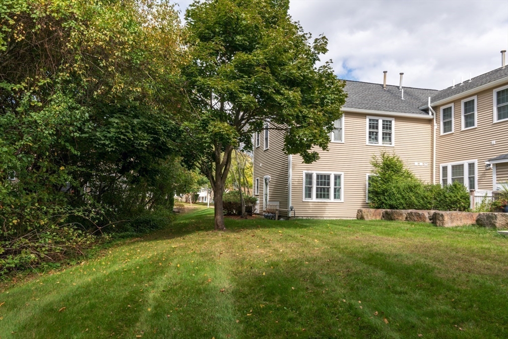 230 Allerton Commons Ln # 230