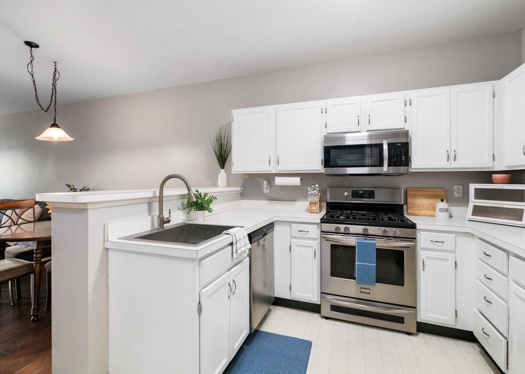 230 Allerton Commons Ln # 230