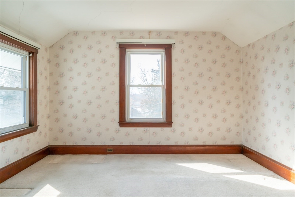 61 Bowditch St