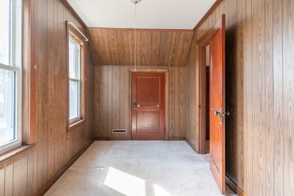 61 Bowditch St