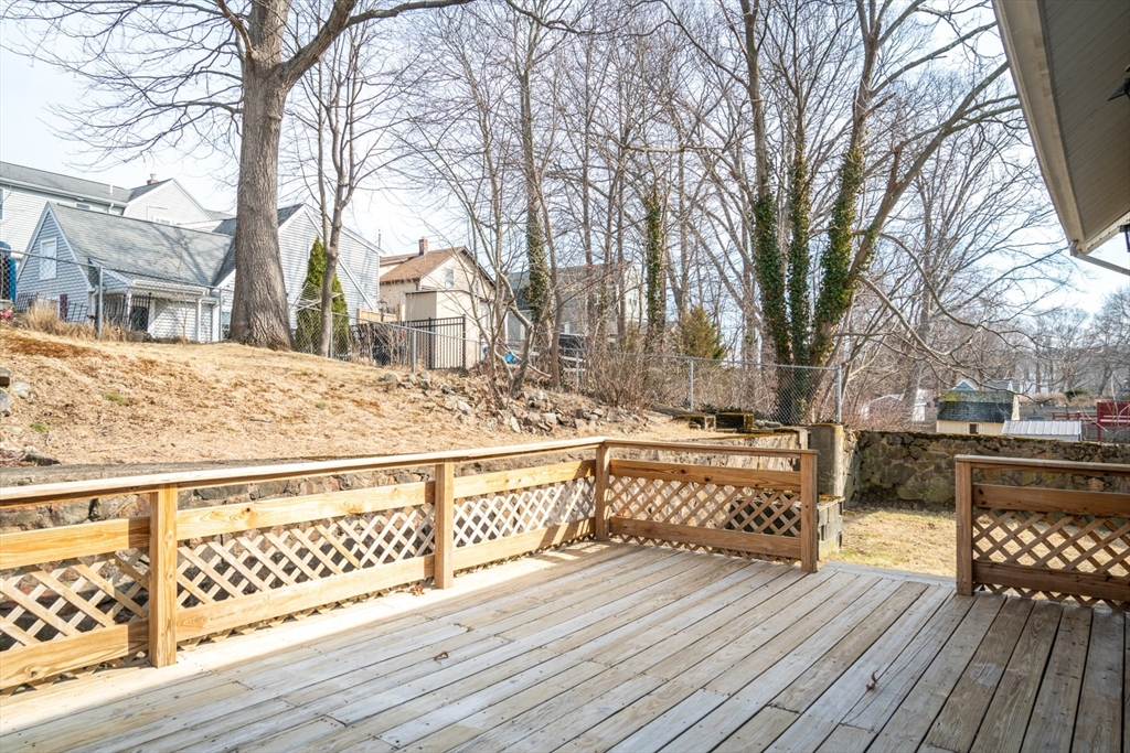61 Bowditch St