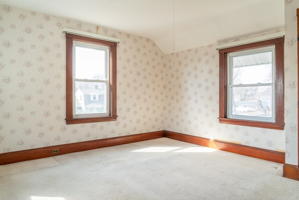 61 Bowditch St