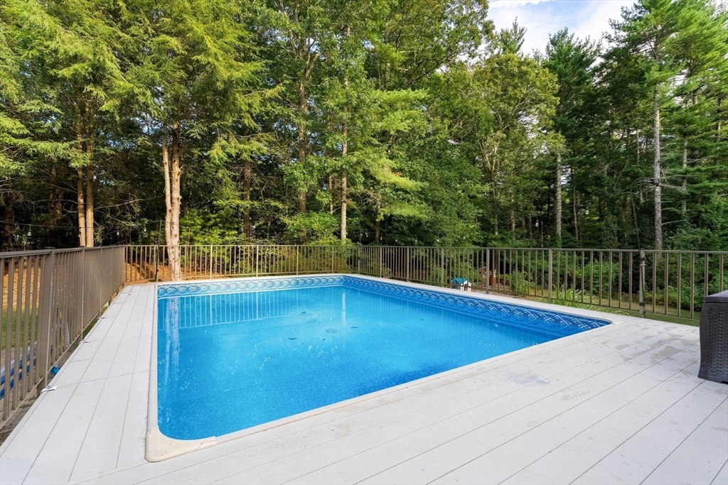 19 Longwood Circle