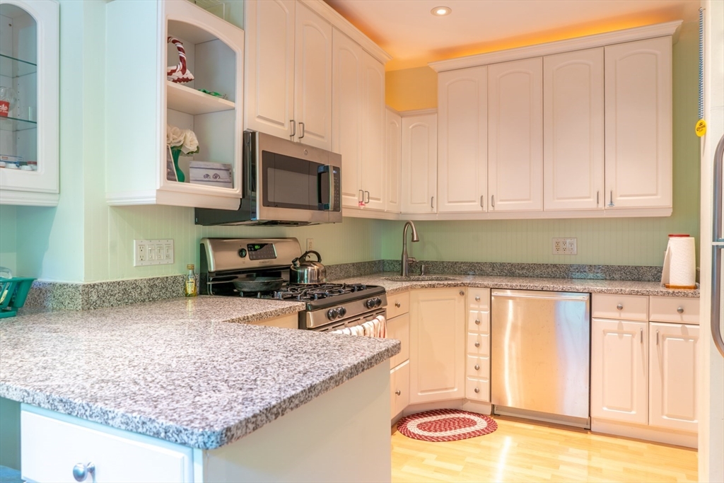 31 Cushing Ave # 1