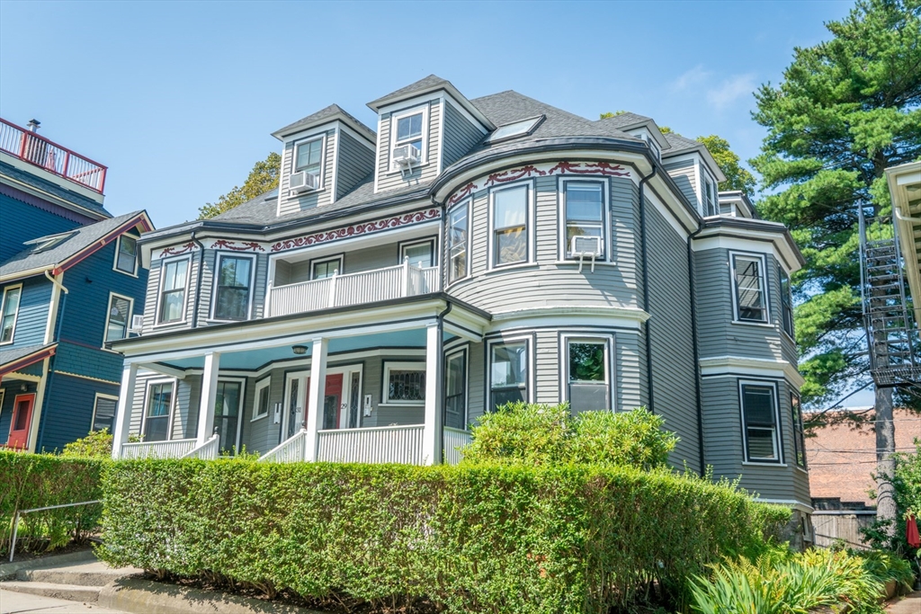 31 Cushing Ave # 1