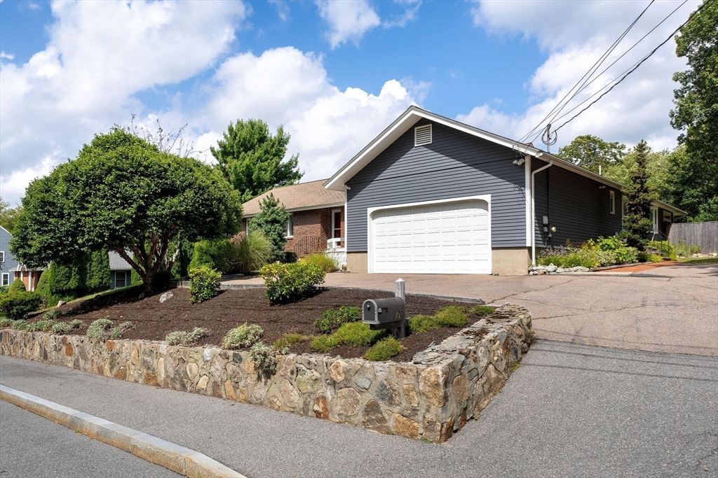 70 Christina Dr