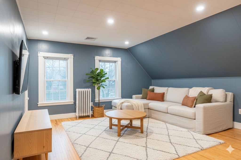 26 Highland Ave, Braintree