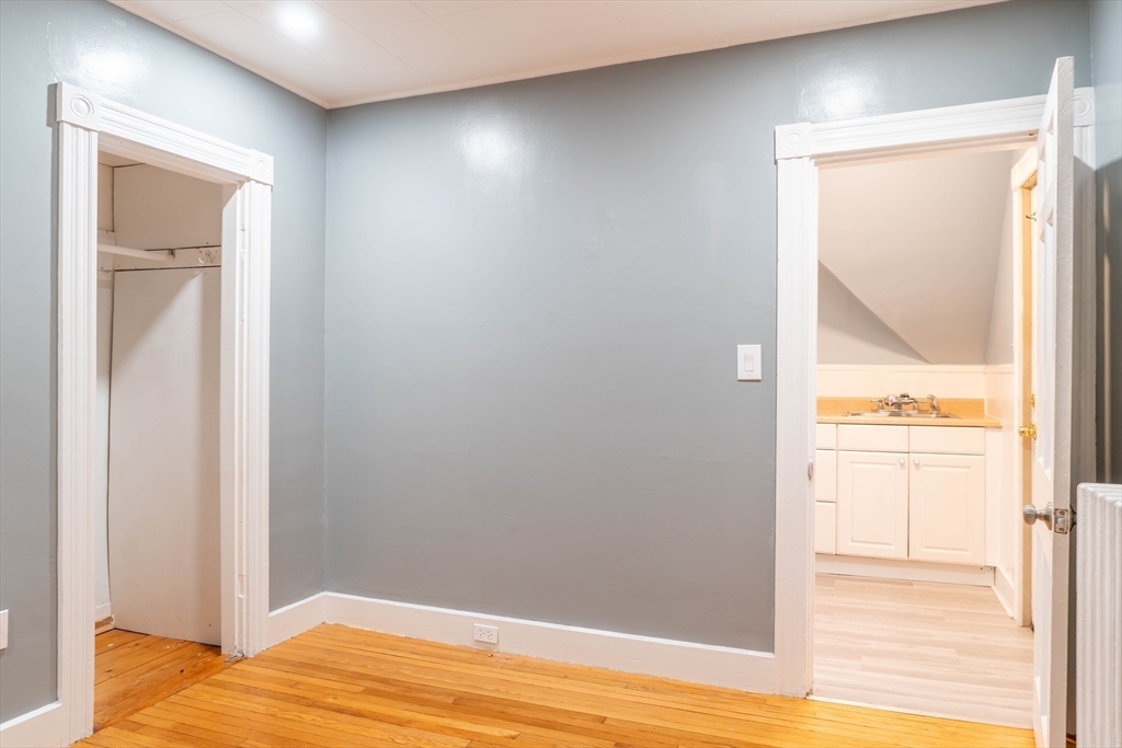 26 Highland Ave, Braintree
