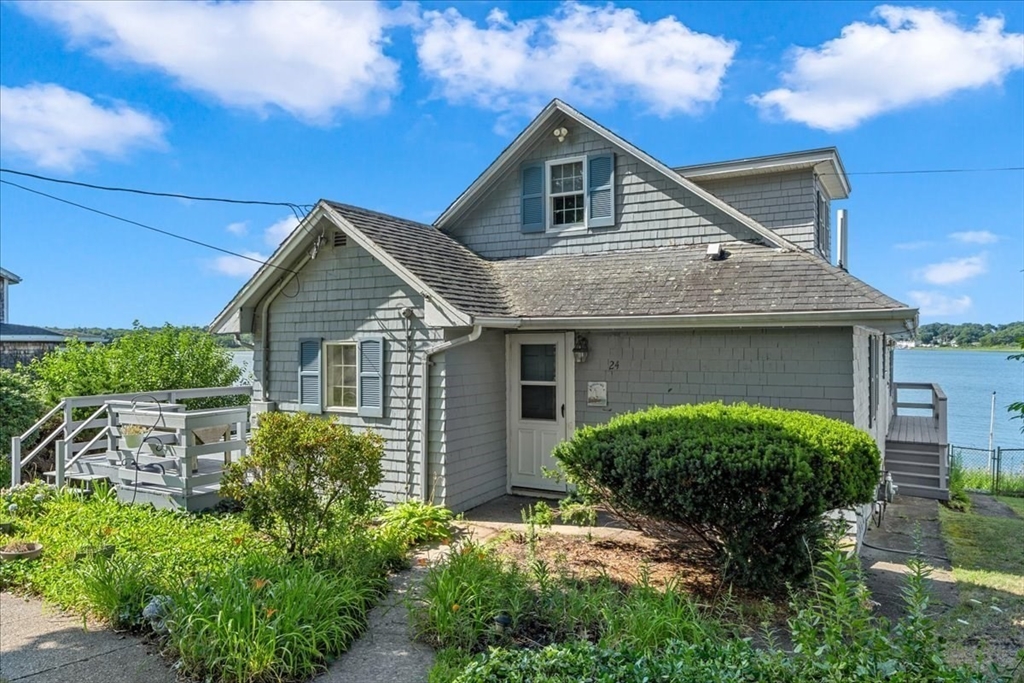 24 Aspinwall Ave