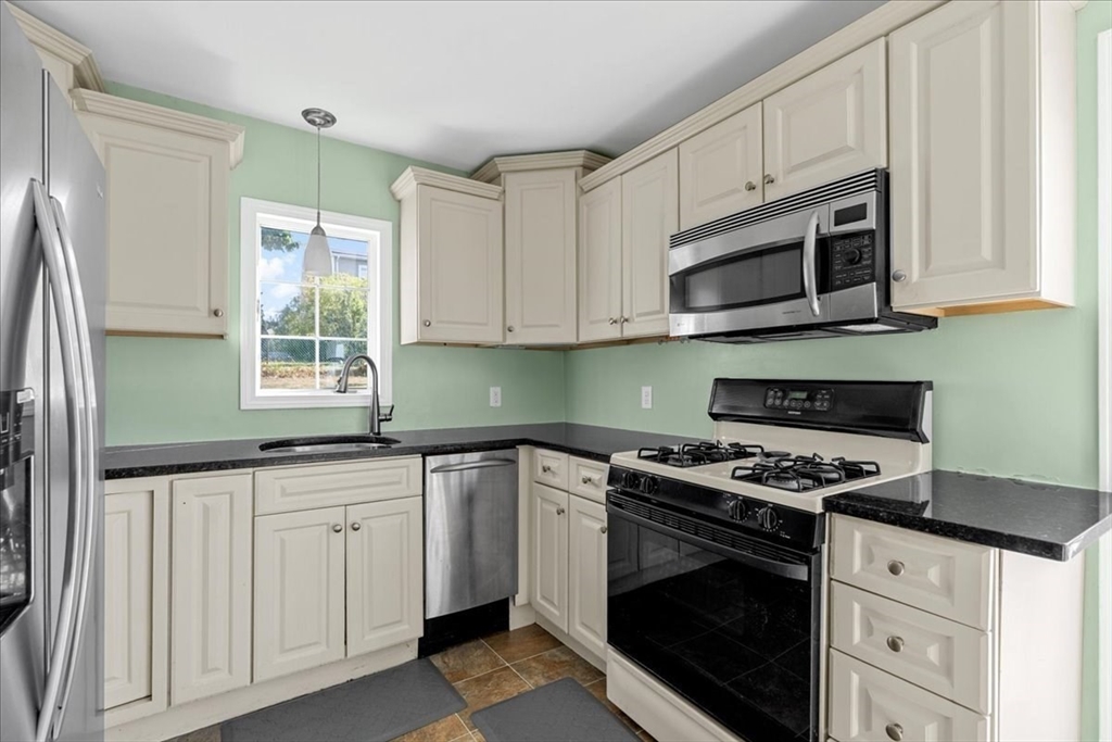 24 Aspinwall Ave