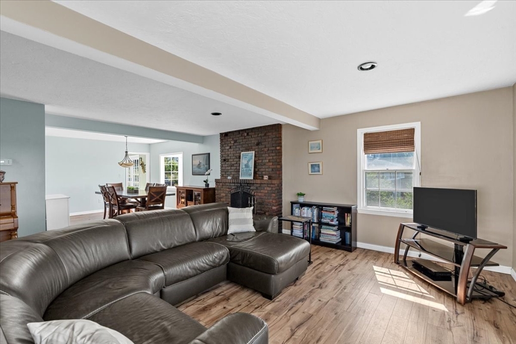 24 Aspinwall Ave
