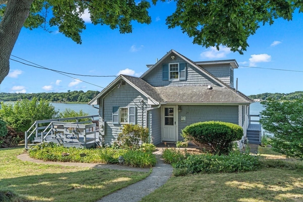 24 Aspinwall Ave