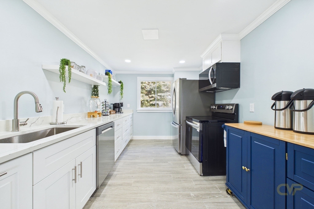 15 Park Ave # 302