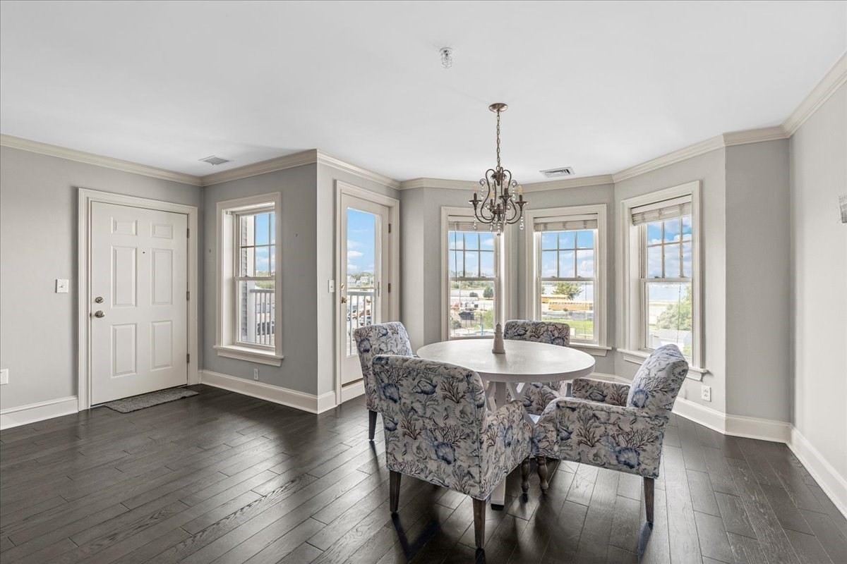 15 Park Ave # 302