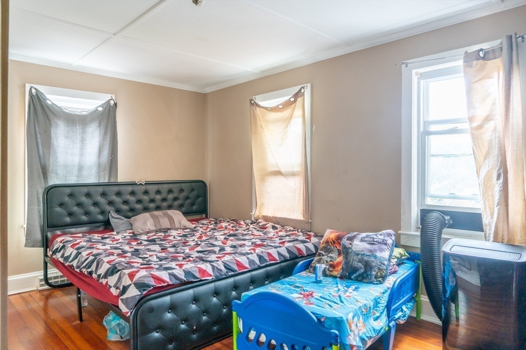 218 Standish Ave