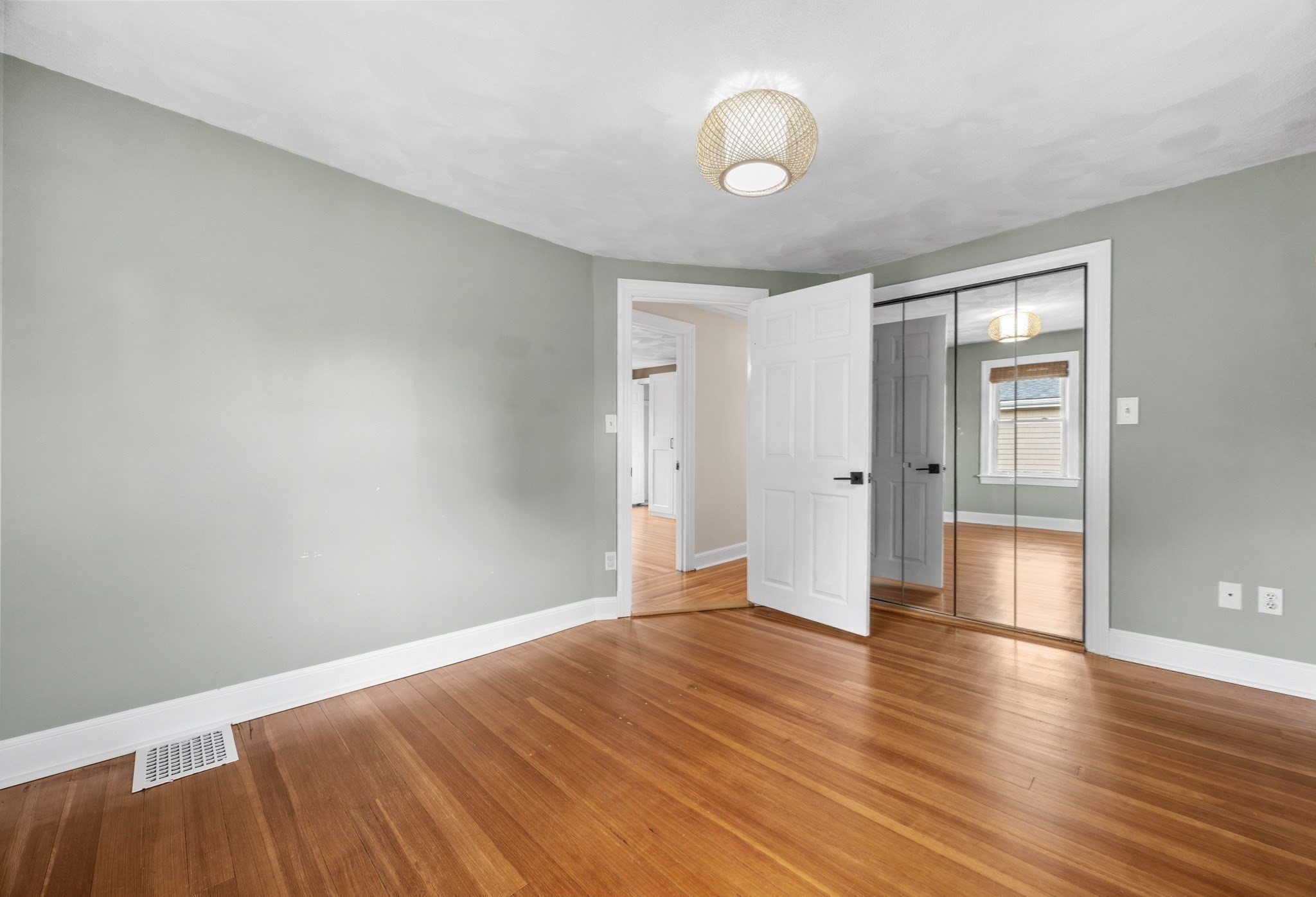 61 Edgemont Rd