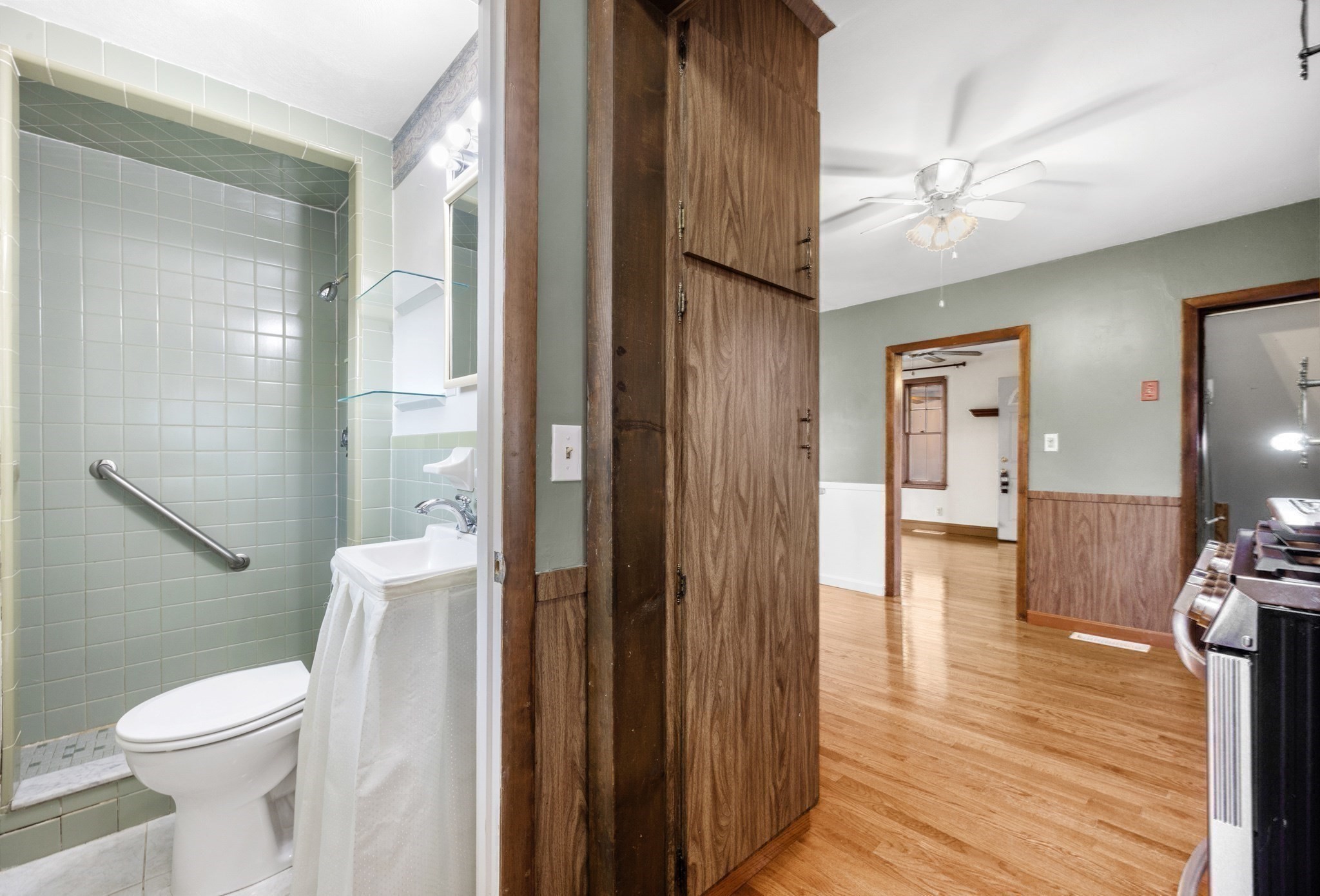 61 Edgemont Rd