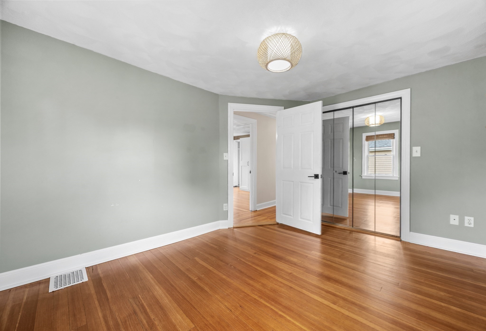 61 Edgemont Rd